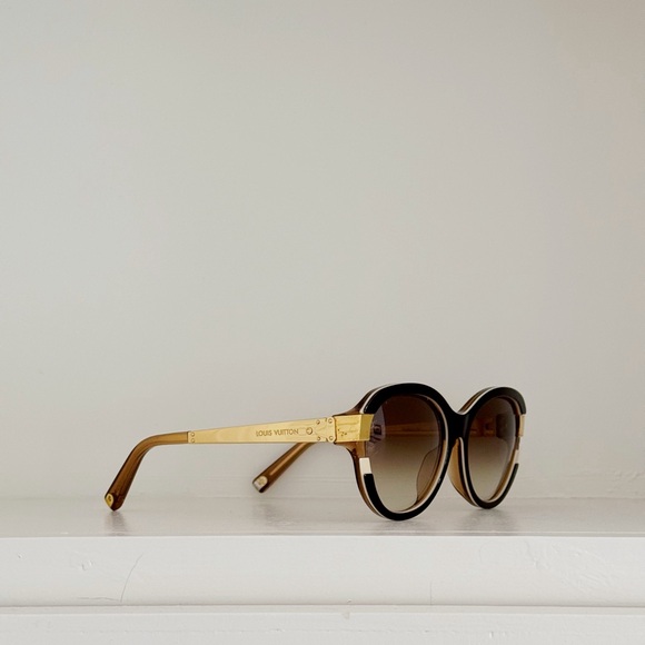Louis Vuitton ~ Logo Petit Cat-Eye Sunglasses (gold maron Z0487E) - Picture 7 of 10